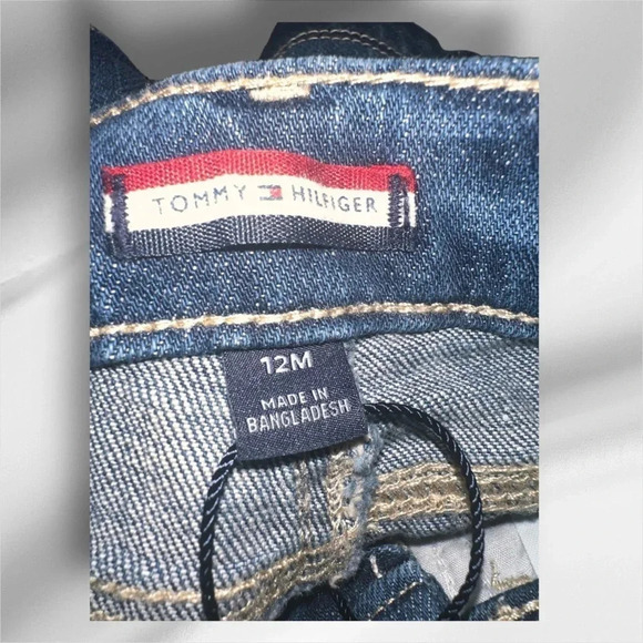 TOMMY HILFIGER KIDS' EMBROIDERED FLAG LOGO T-SHIRT & JEAN SHORTS - Picture 6 of 6